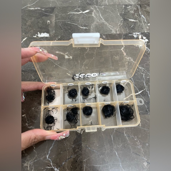 New! Unused! Lash Extensions 20D 1000 Fans Handmade Pinching Fans Mix Lengths 9- - Picture 11 of 11